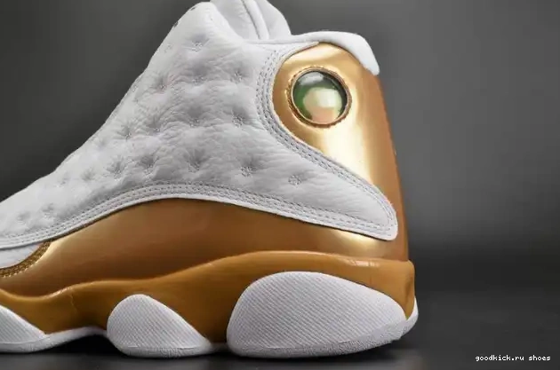 mens 13 white MOMENTS